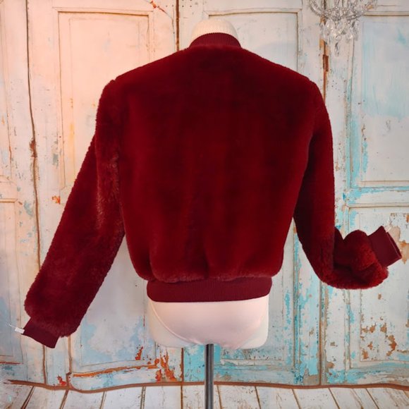 Forever21 soft plush teddy crew neck zip up jacket/size S /beautiful burgundy - Picture 7 of 10